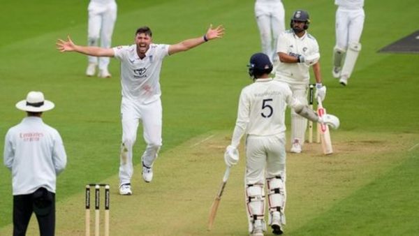 6 పరుగులకు 4 వికెట్లు: వెన్ను విరిచిన ఇంగ్లాండ్ బౌలర్