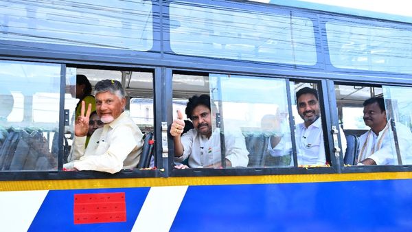ఏపీలో అమల్లోకి ఉచిత బస్సు ! మహిళలతో చంద్రబాబు, పవన్ ప్రయాణం..!
