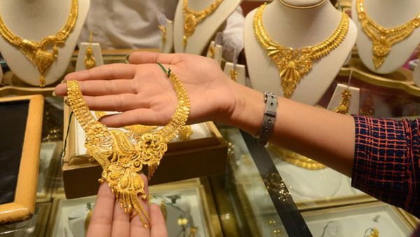  ఆదివారం బంగారం ధరలు ఇవే..రూ.2000 తగ్గింపు