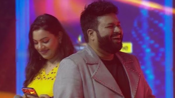 అందరి ముందు గీతా మాధురి బుగ్గ గిల్లిన తమన్