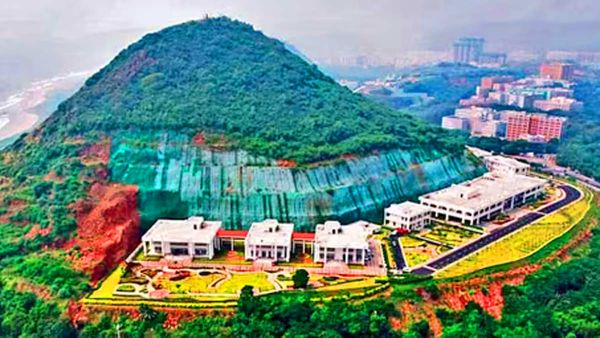 రుషికొండ భవనాలపై సూపర్ ట్విస్ట్