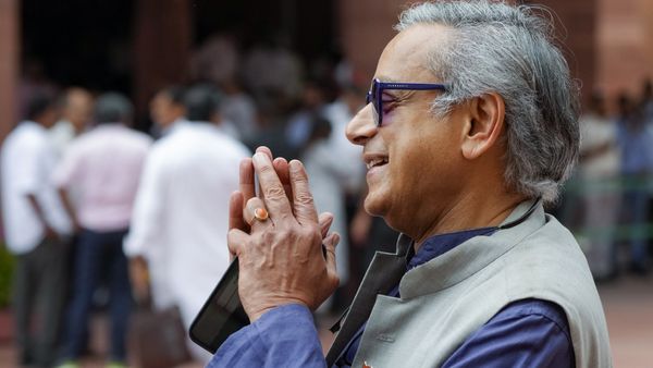 దేశ తదుపరి ఉపరాష్ట్రపతి ఎవరు?