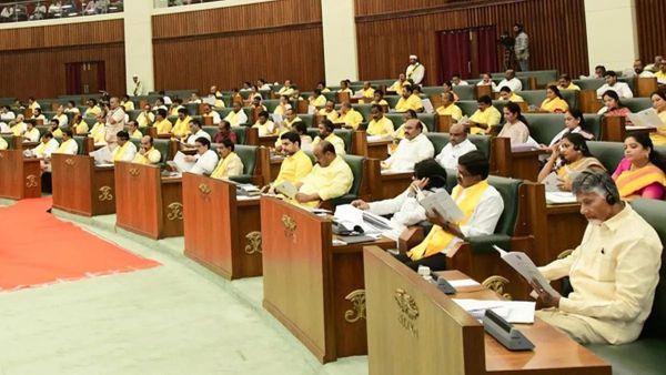 వాళ్ళు బోరున ఏడుస్తుంటే అసెంబ్లీలో చంద్రబాబు డబ్బా కొడుతున్నారు, ఉసురు తగులుద్ది!