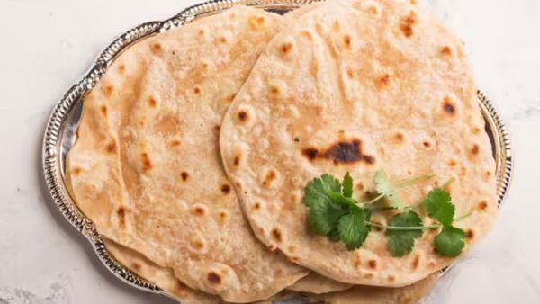 ఈ చిన్న చిట్కాలతో టేస్టీ, స్మూత్ చపాతీలు: చల్లారినా గట్టిపడవ్