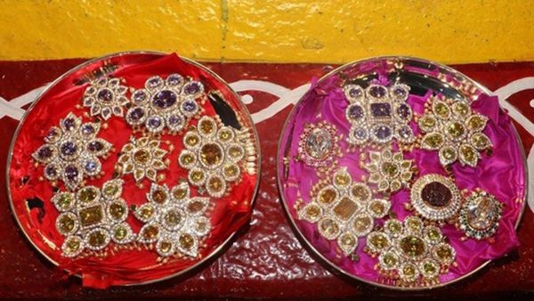 TTD: శ్రీవారికి 15 బంగారు పతకాల విరాళం - బ్రహ్మోత్సవాల వేళ కీలక అప్డేట్..!!