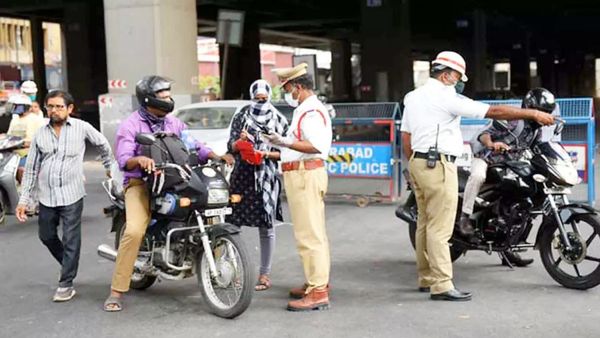 తెలంగాణలో పెండింగ్ ట్రాఫిక్ చలాన్లపై డిస్కౌంట్..?