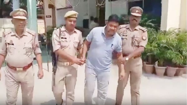 అనవసరంగా పుట్టావ్ రా..