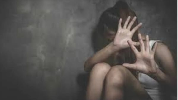 లాడ్జిలో ముగ్గురు మైనర్ బాలికలపై అత్యాచారం.. యాదగిరిగుట్ట తీసుకెళ్లి.