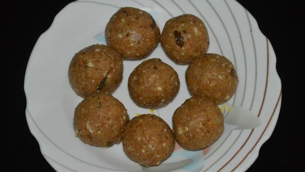 బియ్యంపిండి, బెల్లం, పాలతో సూపర్ టేస్టీ స్వీట్.. ఈజీగా ఇలా చేసుకోండి!