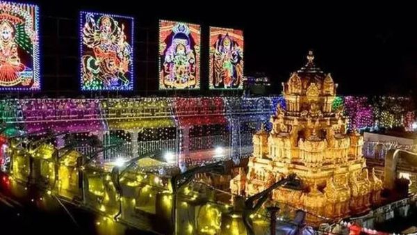  ఇంద్రకీలాద్రిపై దసరా వేడుకలు, భక్తులకు కీలక సూచనలు - ఆ దర్శనం రద్దు..!!