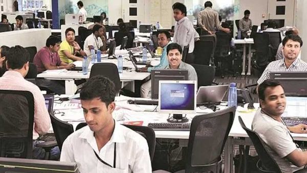 వారంలో మూడు రోజులు ఆఫీసులకు రావాల్సిందే