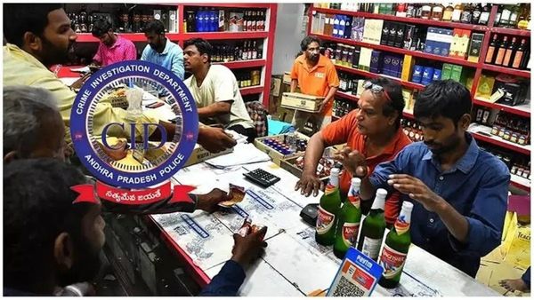 లిక్కర్ కేసులో జగన్ సోదరుడు - సిట్ చేతికి కీలక ఆధారాలు..!!