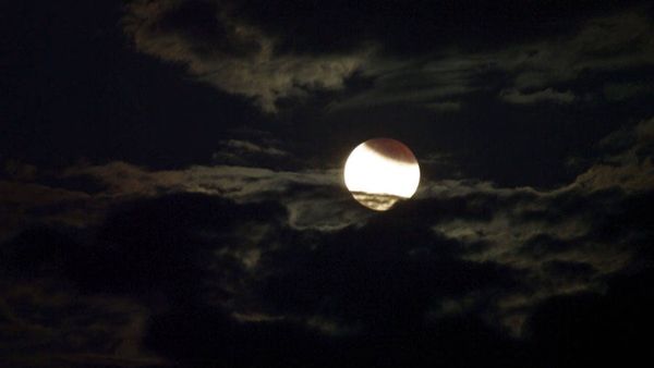 గ్రహణం వేళ ఏమీ తినకూడదా?.. గర్భిణీలు ఎలాంటి జాగ్రత్తలు తీసుకోవాలి..!!