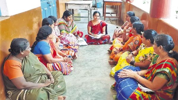 డ్వాక్రా మహిళలకు ఏపీ సర్కారు బంపర్ ఆఫర్.. త్వరలోనే మరో రెండు పథకాలు !!