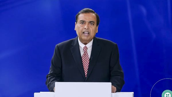 రూ.లక్ష కోట్ల పెట్టుబడితో ముఖేష్ అంబానీ మరో సంచలనం