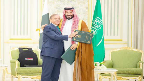 పాకిస్థాన్​ కు సౌదీ అరేబియా ఆయుధాలు.. భారత్ సంచలన నిర్ణయం..!