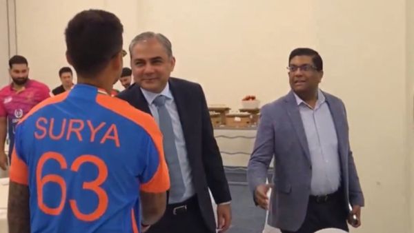 ఆసియాకప్ ట్రోఫీ ఇచ్చేస్తా కానీ.. ! భారత్ కు పీసీబీ ఛీఫ్ షాకింగ్ కండిషన్..!