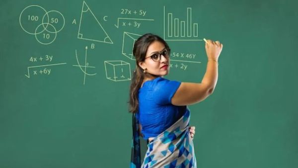 శాడిస్ట్ టీచర్.. రెండో తరగతి చిన్నారికి ఇంత పెద్ద శిక్షా..?