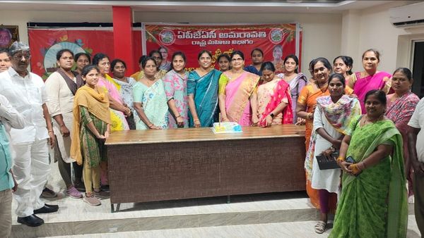 ఏపీ సర్కార్ కు మహిళా ఉద్యోగుల డిమాండ్స్-చైల్డ్ కేర్ లీవ్, ఐఆర్, డీఏల సహా..!