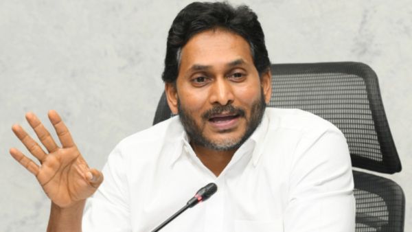 వైసీపీ చేతికి సరైన టైంలో బ్రహ్మాస్త్రం? ఆ ఒక్క నిర్ణయంతో..!