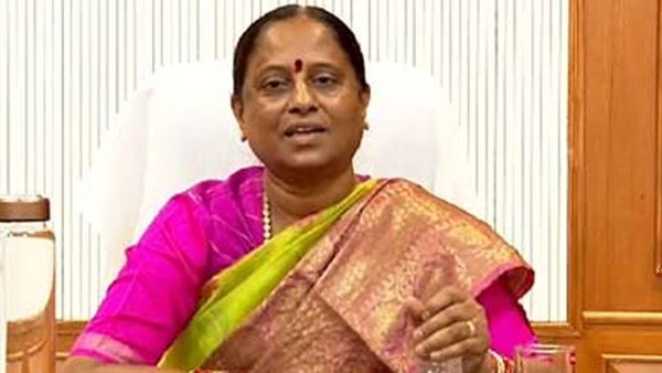 ఆమెకు షాకిచ్చి.. మంత్రి కొండా సురేఖ మరో కాంట్రవర్సీ!