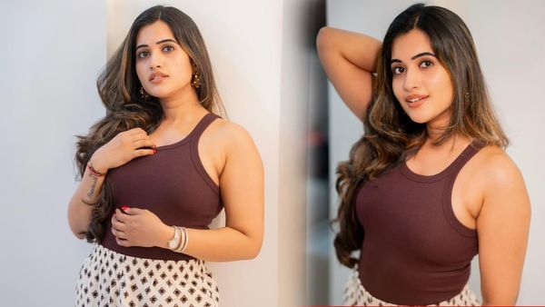 టైట్ ఫిట్ ఇన్నర్ వేర్‌తో సెగలు పుట్టించిన స్టార్ యాంకర్