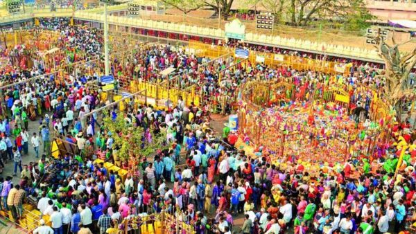మేడారం జాతరపై తెలంగాణ సర్కారు సంచలన నిర్ణయం..!