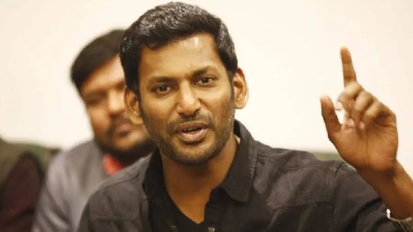 అవార్డు ఇస్తే డస్ట్ బిన్ లోకే.. 8 మంది ఎలా నిర్ణయిస్తారు ?