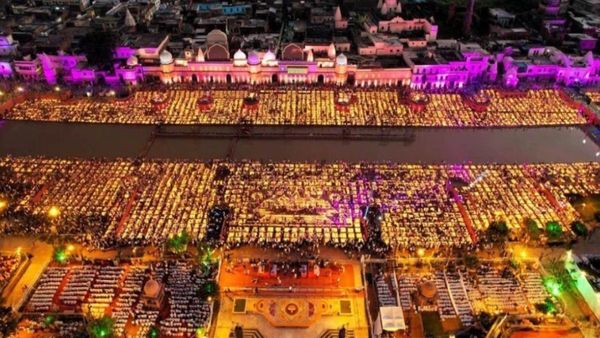 అయోధ్యలో మహా ఘట్టం.. 26 లక్షల దీపాలతో గిన్నీస్‌ రికార్డు !