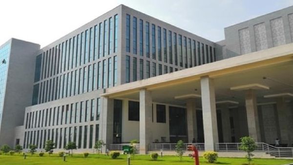 రూ.1,48,200 జీతంతో AIIMSలో ఉద్యోగాలు.. ఈరోజే లాస్ట్ డేట్ !