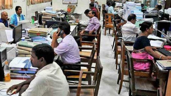 ఉద్యోగుల నుంచి జీతాలను రికవరీ చేయనున్న రేవంత్ రెడ్డి సర్కార్