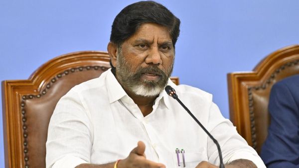 రూ.303 కోట్లు విడుదలకు గ్రీన్ సిగ్నల్.. తెలంగాణ విద్యార్ధులకు తీపికబురు !!