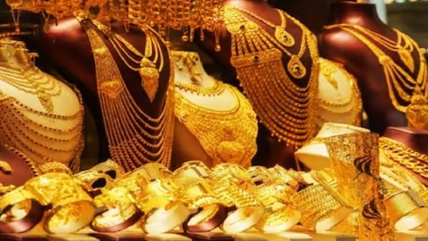 బంగారం కొంటే దారుణంగా నష్టపోతారు..!