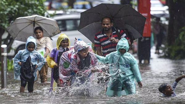 రేపు ఏపీలో స్కూళ్లు, కాలేజీలకు సెలవు.. కారణం ఇదే..!