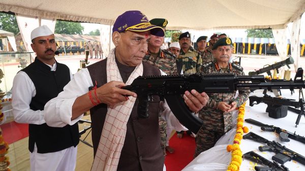 Sir Creek Tensions: పాక్ కు కేంద్రం బిగ్ వార్నింగ్- తేడా వస్తే మళ్లీ యుద్దమే..!