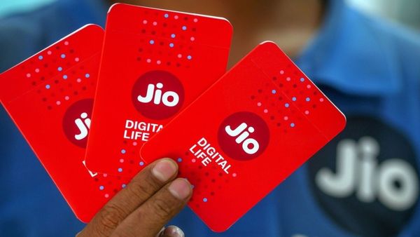 Reliance Jio 18 నెలల ఫ్రీ ఆఫర్- ఇష్టం వచ్చినట్టు వాడేయ్యొచ్చు