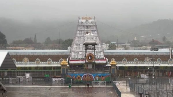 తిరుమల వెళ్లే భక్తుల కోసం..: టీటీడీ సూచనలు, అత్యవసర చర్యలు