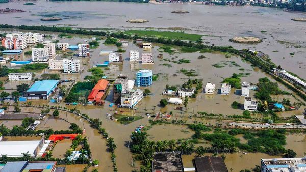 వరంగల్ కు వరద ఇందుకే.. ఈ పాపం వాళ్ళదే!