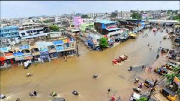 జలదిగ్బంధం, నిలిచిన రాకపోకలు - రైల్వే తాజా నిర్ణయం..!!