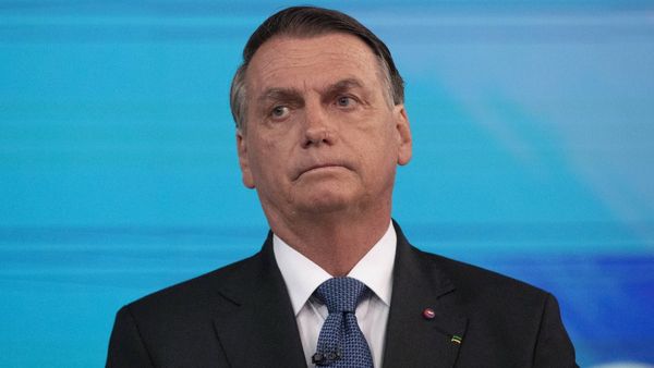 తిరుగుబాటు కుట్ర!: బ్రెజిల్ మాజీ అధ్యక్షుడు బోల్సోనారో అరెస్ట్