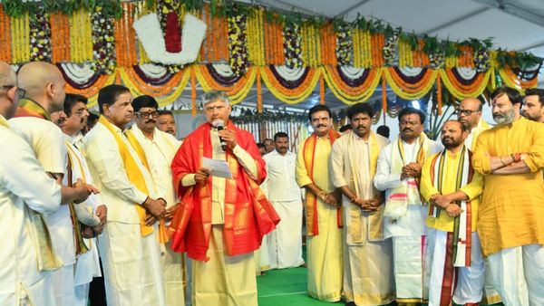  శ్రీవారి దర్శనం, వసతి, సేవలు ఇక నుంచి.. టీటీడీకి సీఎం చంద్రబాబు ఆదేశాలు..!!