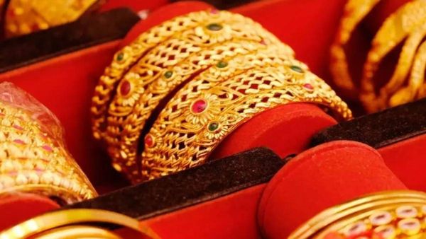 ఒక్కసారిగా భారీగా పెరిగిన బంగారం ధరలు..!!
