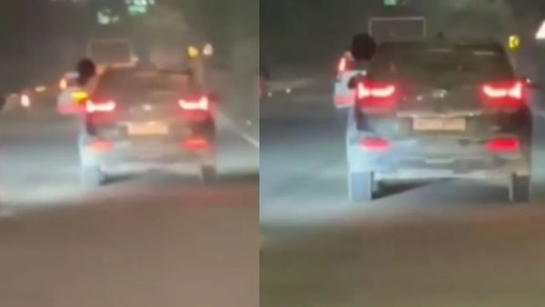 వైరల్‌ వీడియో: ఇదేం పిచ్చి పని.. కారులో నగ్నంగా మహిళ విన్యాసాలు..