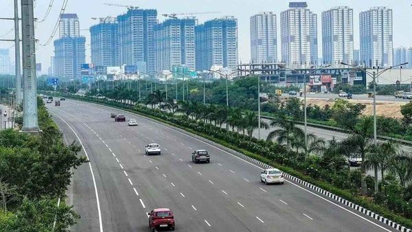 హైదరాబాద్ భూములపై కొత్త ఈక్వేషన్లు: ఇకపై కొత్త జోన్లు..!!