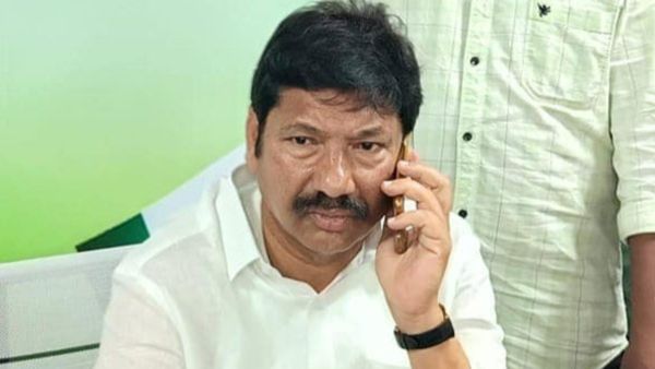 జోగి బ్రదర్స్ కు మరో షాక్..! 10 రోజుల కస్టడీకి ఎక్సైజ్ శాఖ..!