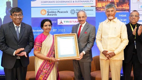 యూ డిసర్వ్ ఇట్ భువనమ్మ... ఆనందంలో సీఎం చంద్రబాబు !