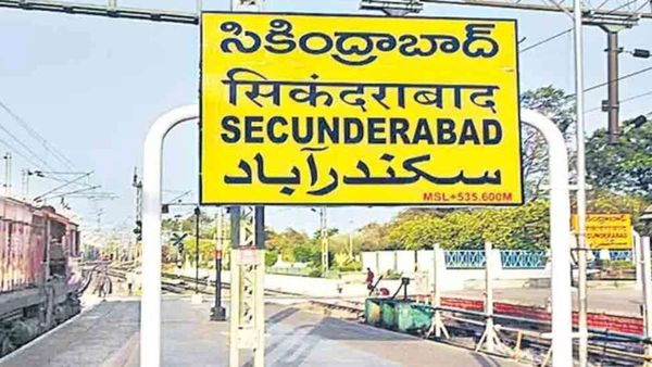 అర్ధరాత్రి ఉలిక్కిపడ్డ సికింద్రాబాద్ రైల్వే స్టేషన్