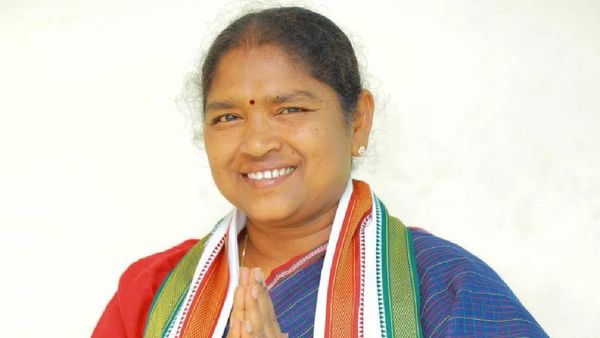 మహిళలకు సీతక్క శుభవార్త..త్వరలో మీరే లక్షాధికారులు!