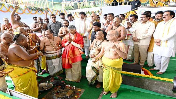  అమరావతిలో అరుదైన ఘట్టం - తిరుమల తరహాలో..!!
