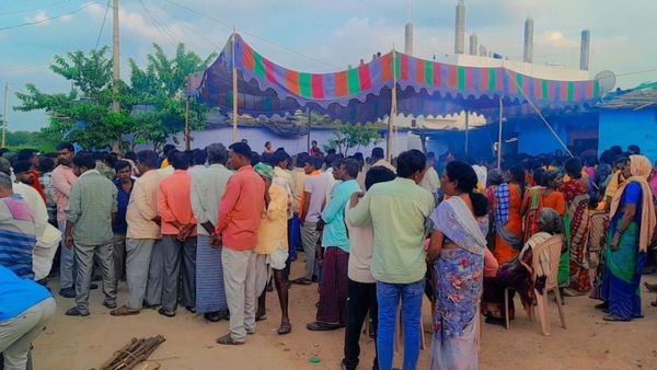 తెల్లారితే కూతురు పెళ్లి.. తండ్రి మృతి.. పెళ్లింట తీవ్ర విషాదం!